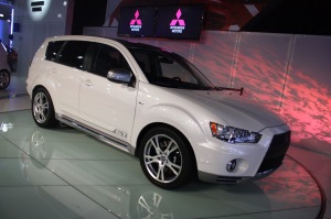 flipgear: Mitsubishi Outlander GT Prototype from Autoblog